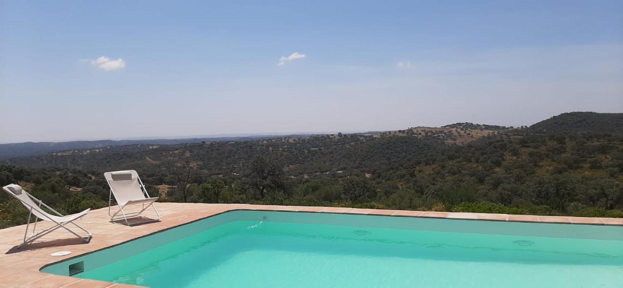 Casa Rural La Aulaga エル・カスティージョ・デ・ラス・グアルダス エクステリア 写真
