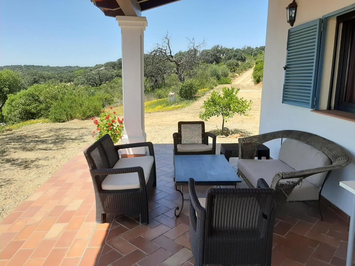 Casa Rural La Aulaga エル・カスティージョ・デ・ラス・グアルダス エクステリア 写真