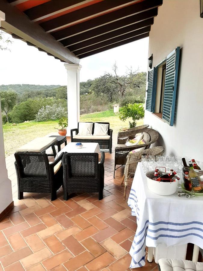 Casa Rural La Aulaga エル・カスティージョ・デ・ラス・グアルダス エクステリア 写真