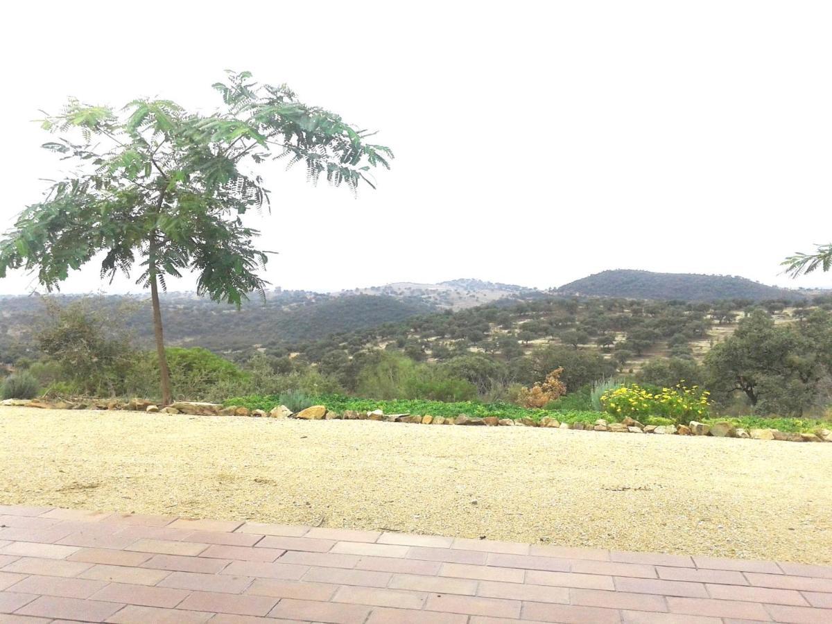 Casa Rural La Aulaga エル・カスティージョ・デ・ラス・グアルダス エクステリア 写真